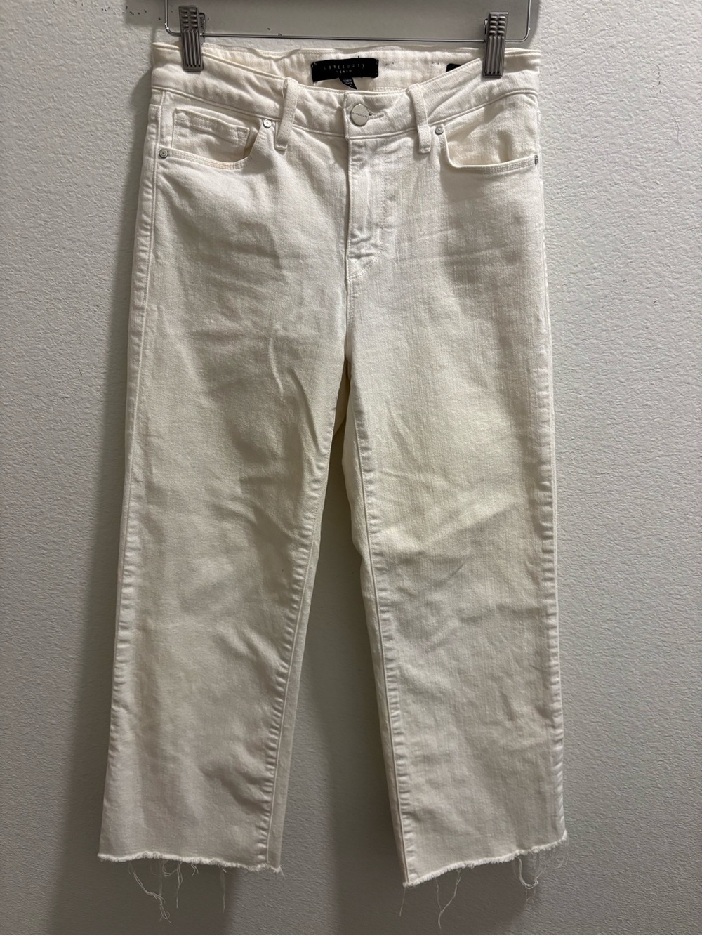 Sanctary Denim Robbie Jean in White with Raw-Hem, size 26